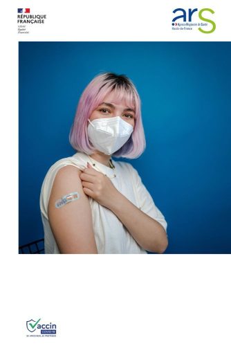 Affiches-chaque-vaccination-ado-fille