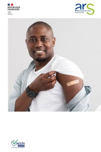 Affiches-chaque-vaccination-trentenaire-homme